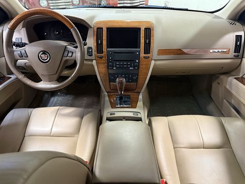 Used 2006 Cadillac STS V8 w/ Preferred Equipment Group RWD image 16