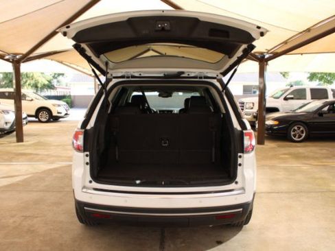 Used 2017 GMC Acadia Limited SLT image 9