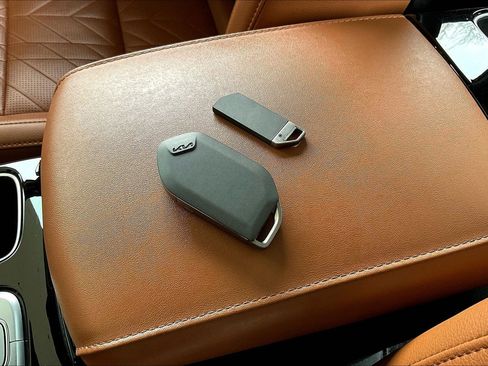 Used 2024 Kia Telluride SX X-Line image 35