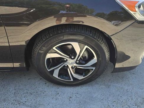 Used 2017 Honda Accord LX image 12