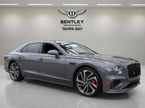 New 2025 Bentley Flying Spur Plug-In Hybrid image 3