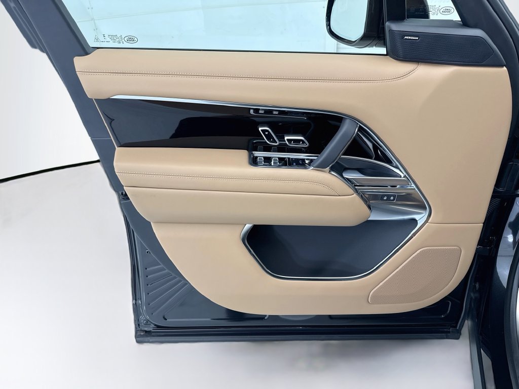 New 2026 Land Rover Range Rover SE AWD/4WD image 22