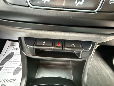 Used 2021 Chevrolet Colorado W/T w/ WT Convenience Package image 46