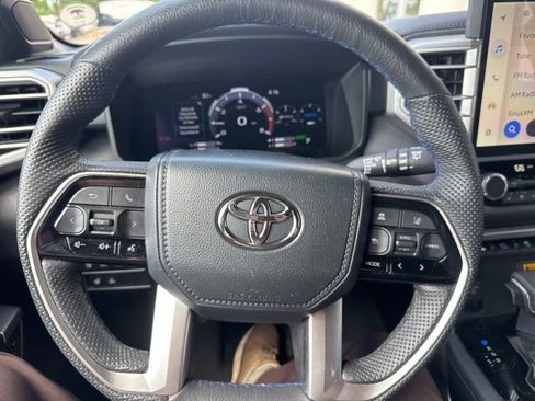 Used 2024 Toyota Sequoia Platinum AWD/4WD image 8