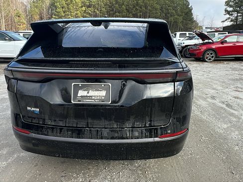 Used 2024 Jeep Wagoneer Launch Edition image 9