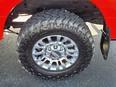 Certified 2022 Ford F250 XLT w/ XLT Premium Package AWD/4WD image 11