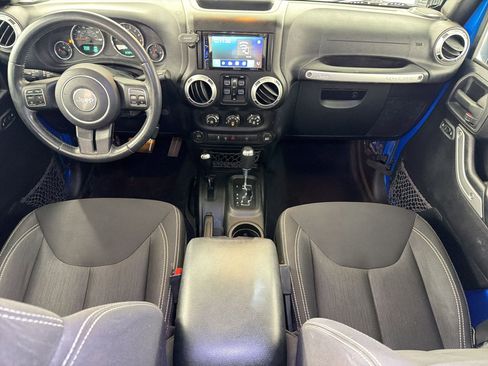 Used 2015 Jeep Wrangler Unlimited Sahara w/ Max Tow Package image 14