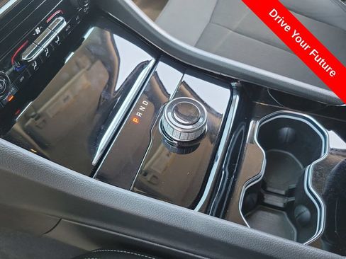 Used 2023 Jeep Grand Cherokee L Laredo RWD image 13