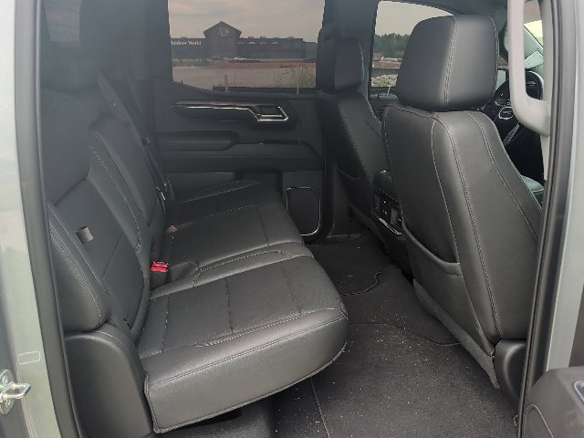 Used 2023 GMC Sierra 1500 SLT w/ SLT Premium Package AWD/4WD image 11
