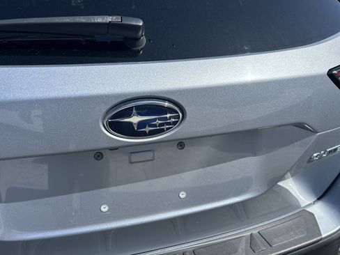 Used 2020 Subaru Outback Premium AWD/4WD image 9