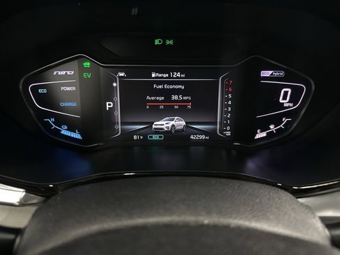 Used 2021 Kia Niro Touring image 14