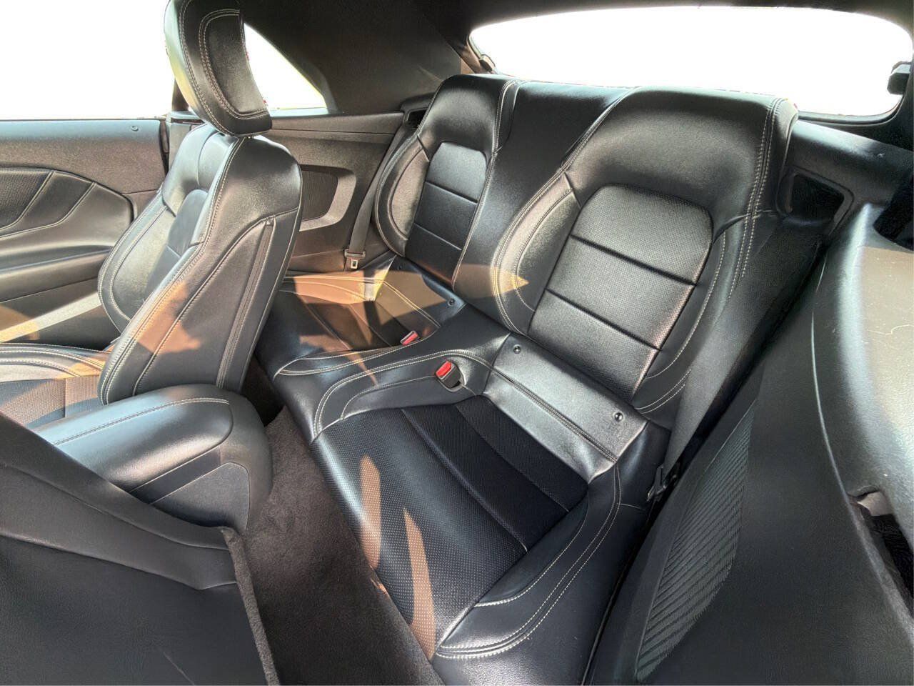 Used 2025 Ford Mustang Premium RWD image 29