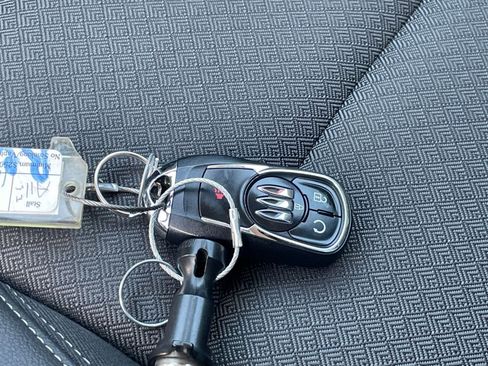 Used 2025 Buick Encore GX Preferred image 22