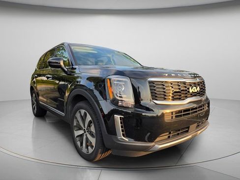 Used 2022 Kia Telluride S FWD image 4