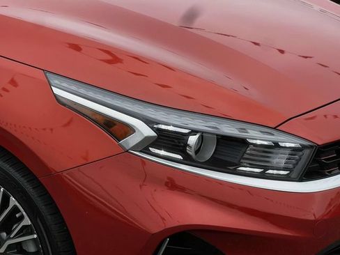 Used 2023 Kia Forte GT-Line w/ GT-Line Premium Package FWD image 10