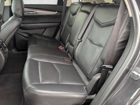 Used 2017 Cadillac XT5 Luxury image 17