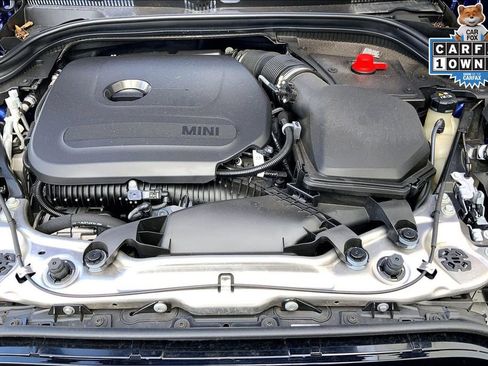 Certified 2025 MINI Cooper 4-Door Hardtop FWD image 9