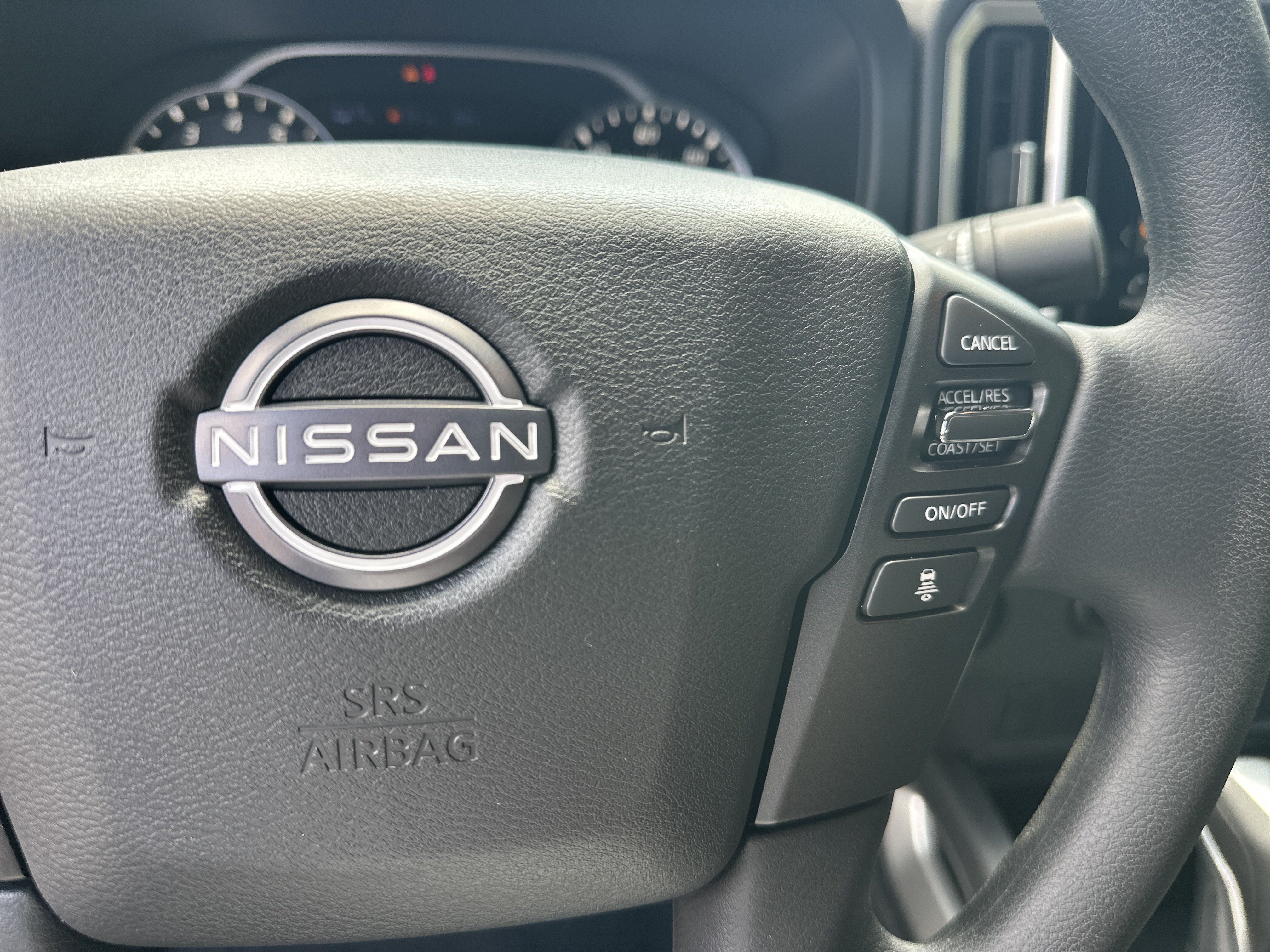 Used 2025 Nissan Frontier SV RWD image 26