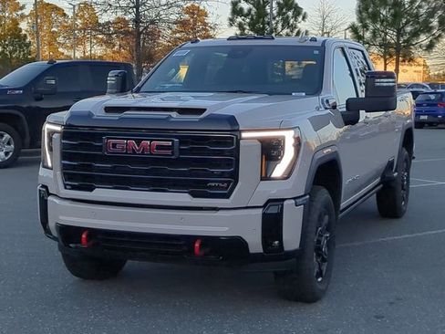New 2026 GMC Sierra 2500 AT4 w/ AT4 Premium Plus Package image 9