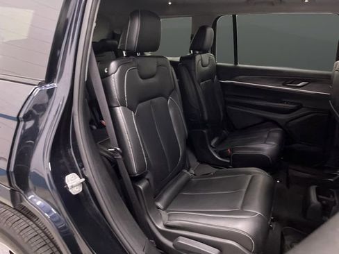 Used 2023 Jeep Grand Cherokee L Limited image 32