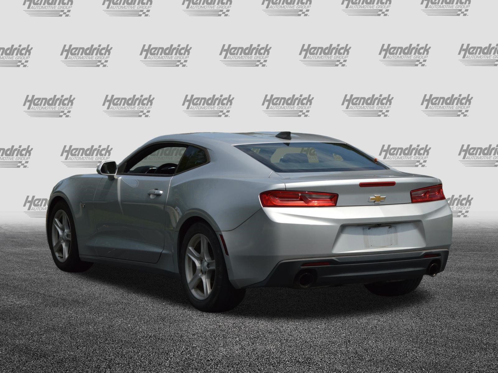 Used 2018 Chevrolet Camaro LT RWD image 8