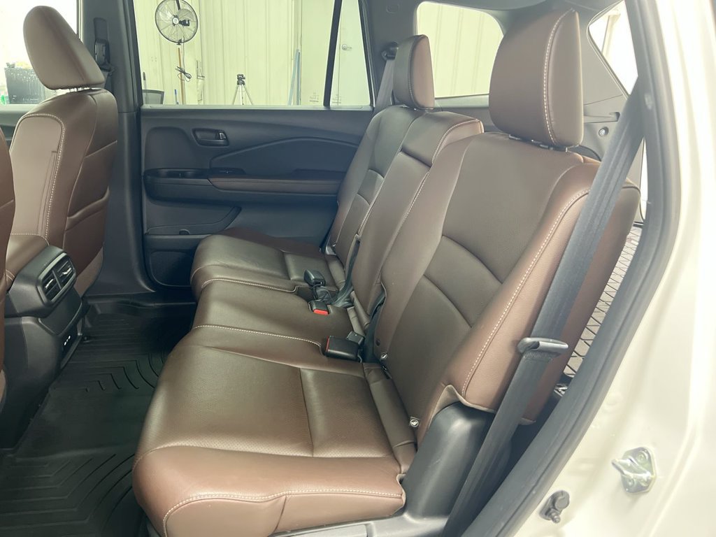 Used 2024 Honda Passport EX-L image 23