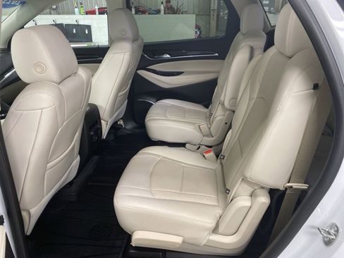 Used 2023 Buick Enclave Essence w/ LPO, Floor Liner Package AWD/4WD image 28