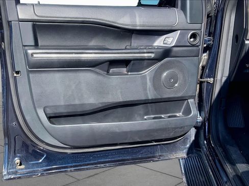 Used 2021 Ford Expedition XLT AWD/4WD image 22