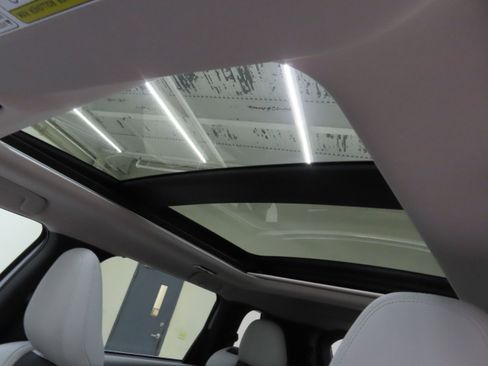 New 2025 Mitsubishi Outlander SE image 20