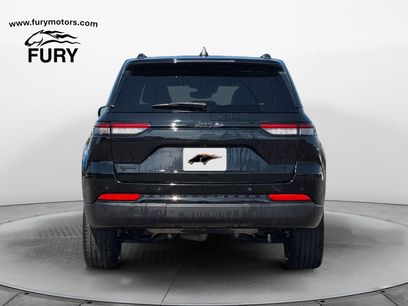 Used 2022 Jeep Grand Cherokee Altitude