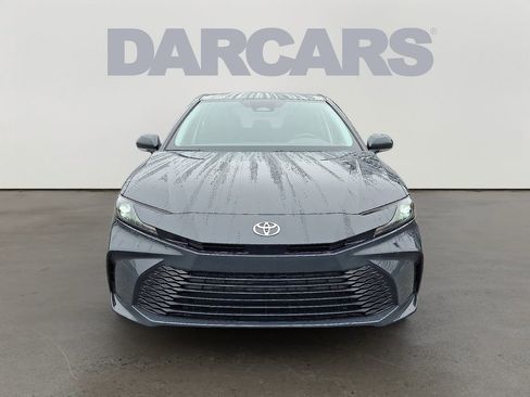 Used 2025 Toyota Camry LE FWD image 2
