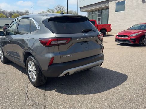 Used 2023 Ford Escape Active AWD/4WD image 8