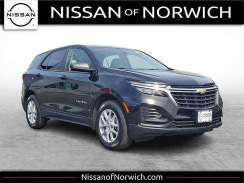 Used 2024 Chevrolet Equinox LS w/ LS Convenience Package AWD/4WD image 1