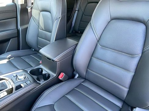 New 2025 MAZDA CX-5 AWD 2.5 S w/ Premium Plus Pkg image 15