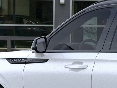 New 2026 Lincoln Aviator Black Label AWD/4WD image 42