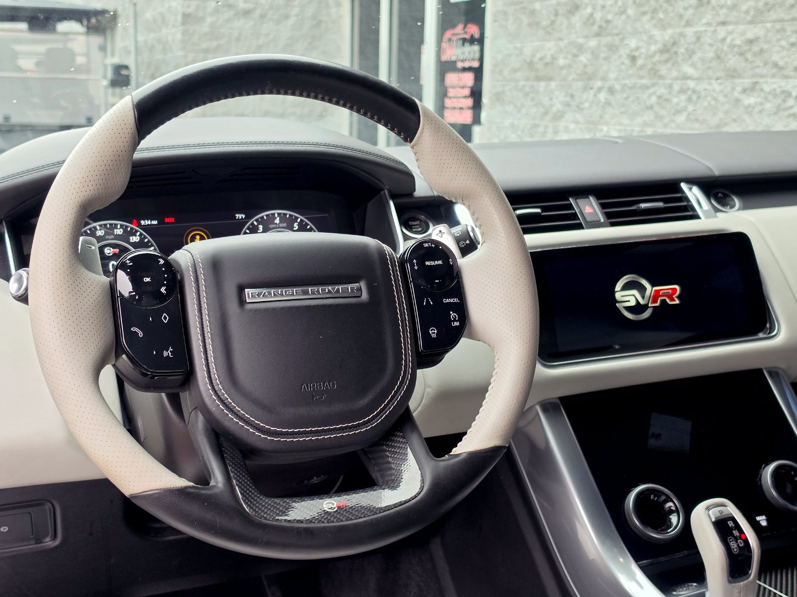 Used 2020 Land Rover Range Rover Sport SVR AWD/4WD image 9