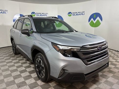 Used 2025 Subaru Forester Premium image 1