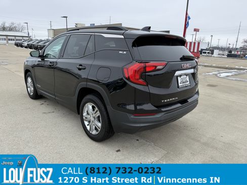 Used 2020 GMC Terrain SLE w/ Driver Convenience Package image 5