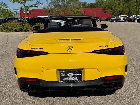 Used 2022 Mercedes-Benz SL 63 AMG 4MATIC image 3