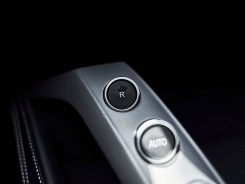 Used 2017 Ferrari 488 GTB RWD image 71