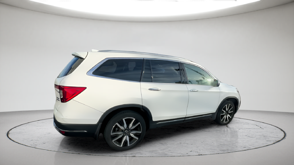 Used 2022 Honda Pilot Touring image 6