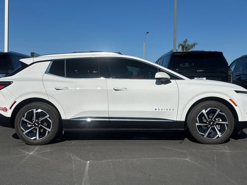 Used 2024 Chevrolet Equinox EV LT image 4