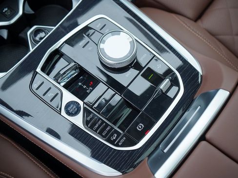 New 2026 BMW X7 xDrive40i w/ M Sport Package image 18