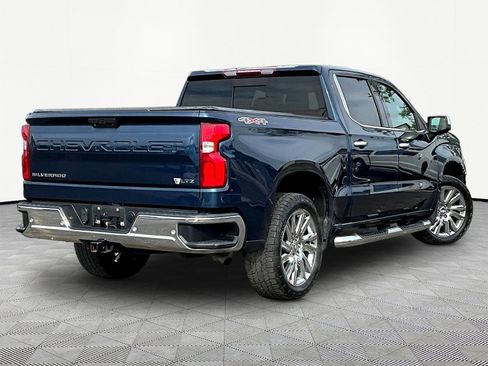 Used 2020 Chevrolet Silverado 1500 LTZ w/ LTZ Premium Package AWD/4WD image 12