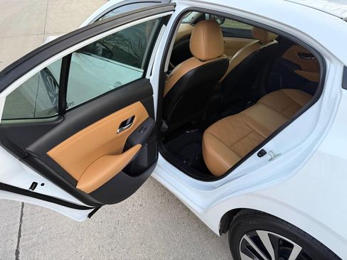 Used 2021 Nissan Sentra SV w/ SV Premium Package image 20