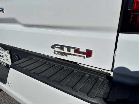 Used 2021 GMC Sierra 1500 AT4 w/ AT4 Premium Package image 5