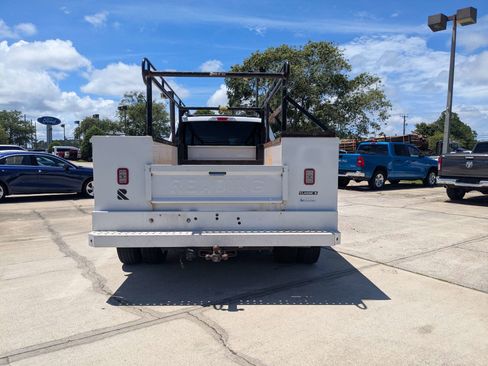 Used 2024 Ford F350 XLT AWD/4WD image 5