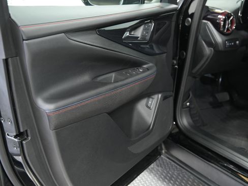 Used 2025 Chevrolet Blazer EV RS AWD/4WD image 25
