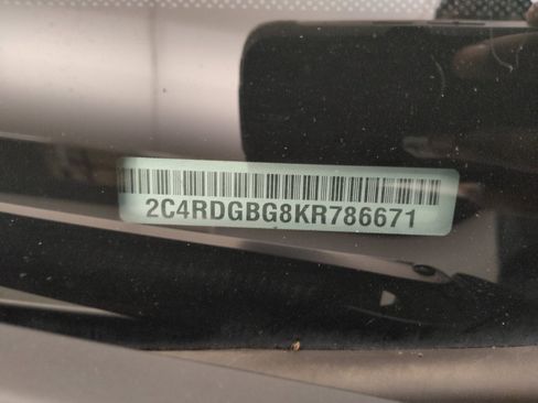 Used 2019 Dodge Grand Caravan SE FWD image 33