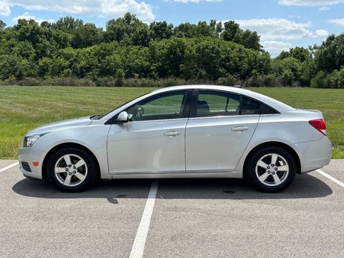 Used 2013 Chevrolet Cruze LT FWD image 1